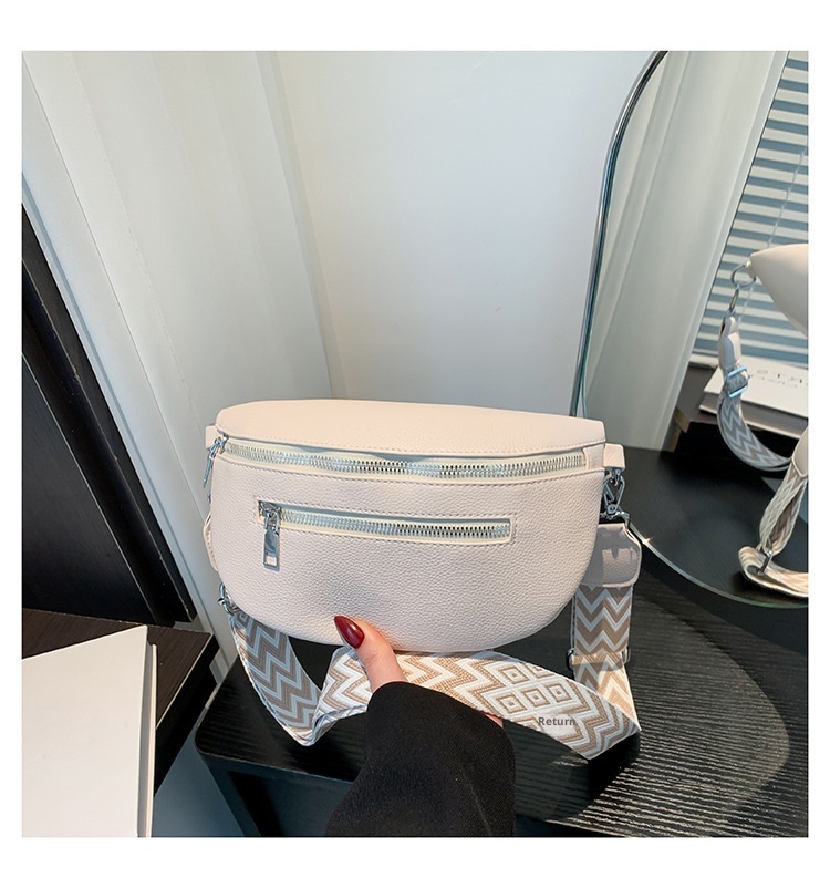 001 Cross-Border Chest For Women, New Fashionable Single Shoulder Versatile Large Capacity Saddle Trendy Waist Bag,_voghion.com