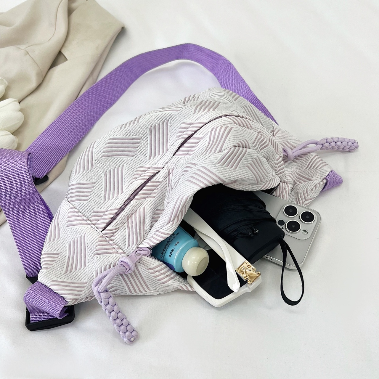 001 Minimalist Casual INS For Women Fresh Forest Style Crossbody Sports Chest Niche Student Versatile Waist Bag_voghion.com