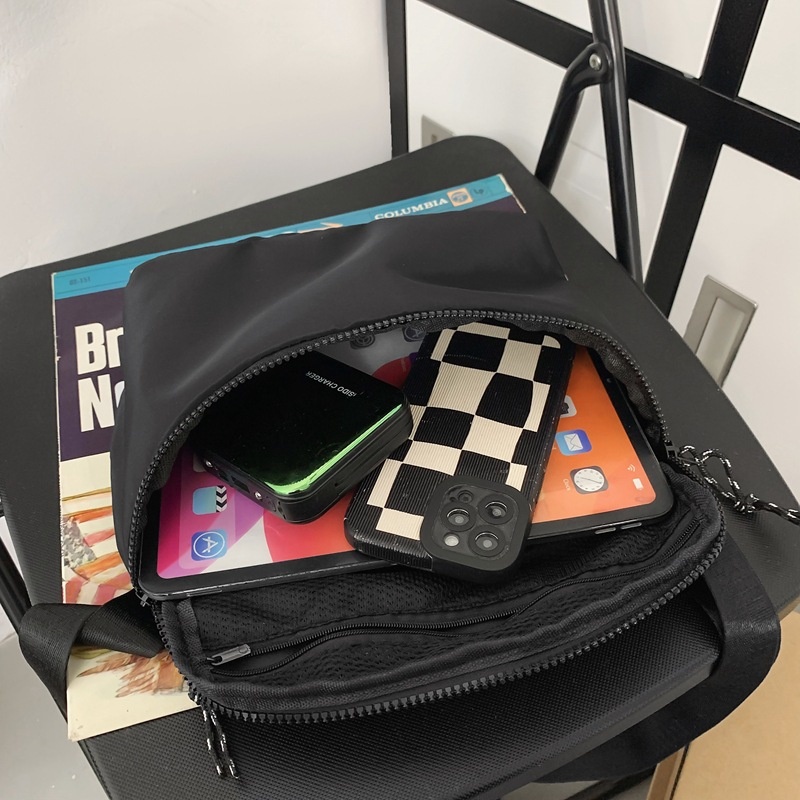 001 2024 Nuevo bolso bandolera pequeño y sencillo, estilo deportivo, informal y moderno de estilo coreano._voghion.com