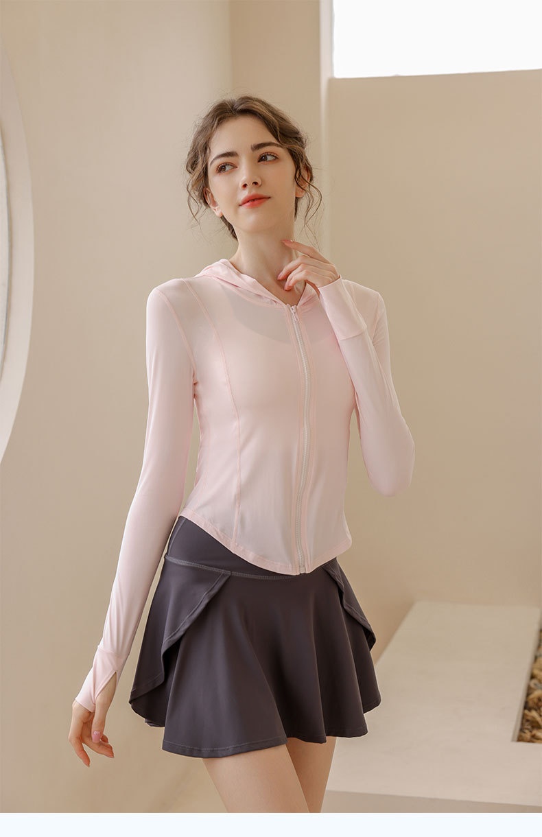 Giacca da yoga con cappuccio e protezione solare ActiveGo Slim Fit da donna, traspirante, in nylon e seta ghiacciata, con protezione UV_voghion.com