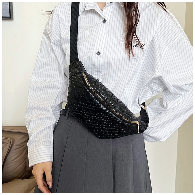 001 2024 New Retro PU Woven Waist Trendy Versatile Single Shoulder Crossbody Women's Chest Bag_voghion.com