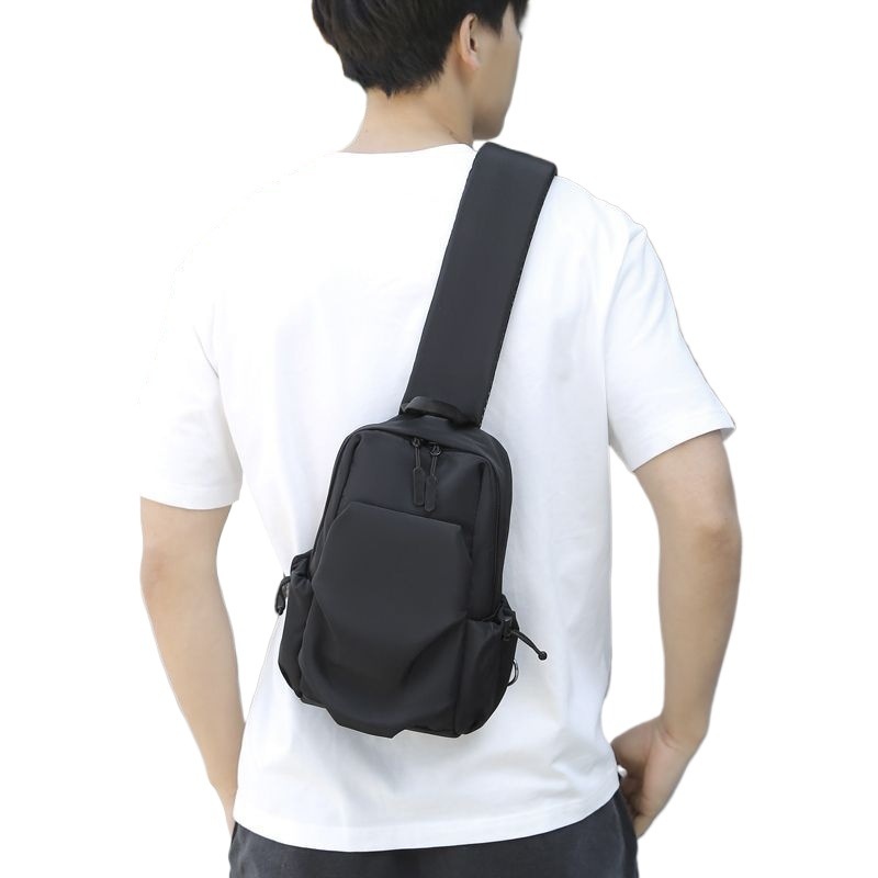 001 2025 Nieuw voor mannen Trendy Borst Casual Crossbody Waterdichte Kleine Rugzak Heren Schoudertas Grote Capaciteit_voghion.com