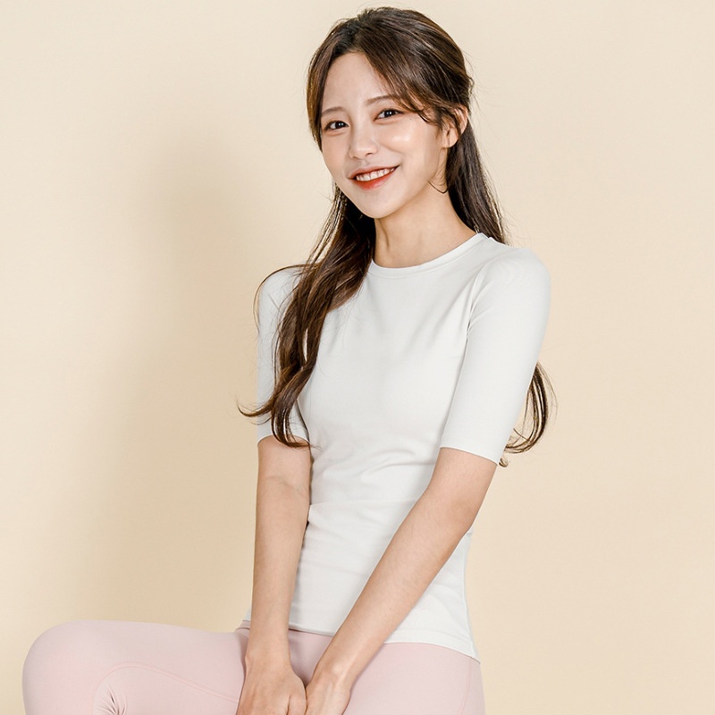 ActiveGo 2021 Nouveau haut de sport d'été pour femmes, T-shirt de yoga décontracté en nylon coupe ajustée, manches courtes, vente en gros_voghion.com