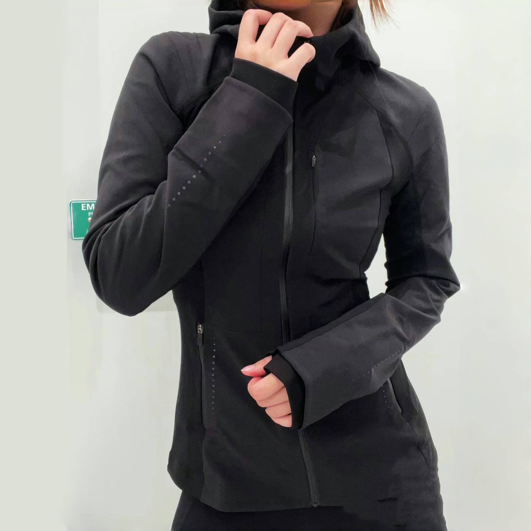 ActiveGo ActiveGo Winter LU Waterproof CrossChil Hooded Soft Shell Sports Jacket Fleece Lined Windbreaker With Reflective Night Vision_voghion.com