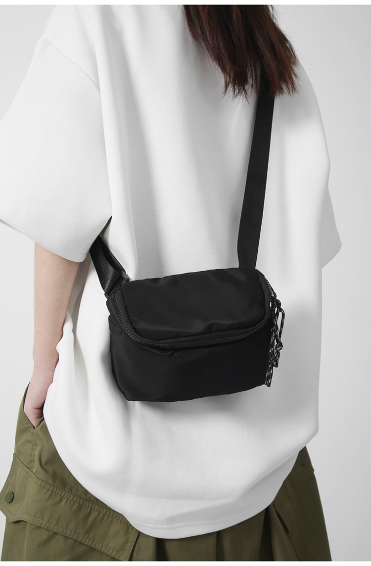 001 2024 Nuevo bolso bandolera pequeño y sencillo, estilo deportivo, informal y moderno de estilo coreano._voghion.com