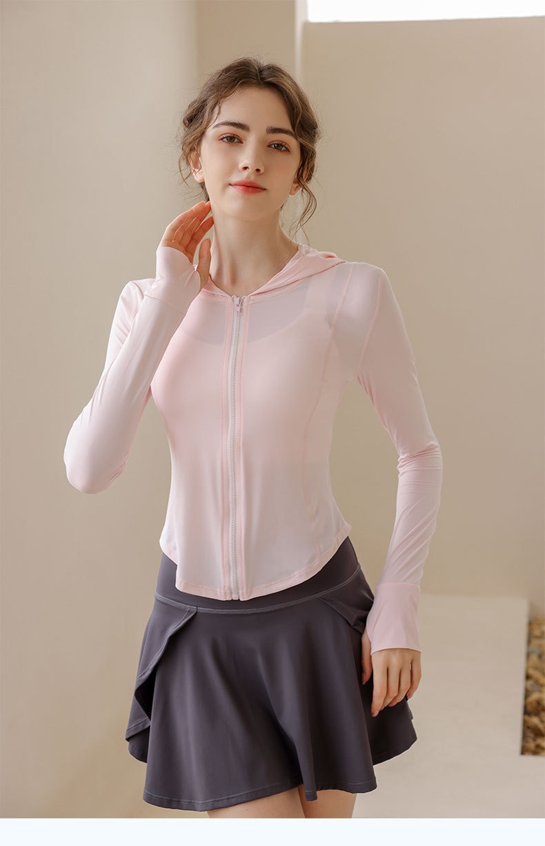 Giacca da yoga con cappuccio e protezione solare ActiveGo Slim Fit da donna, traspirante, in nylon e seta ghiacciata, con protezione UV_voghion.com