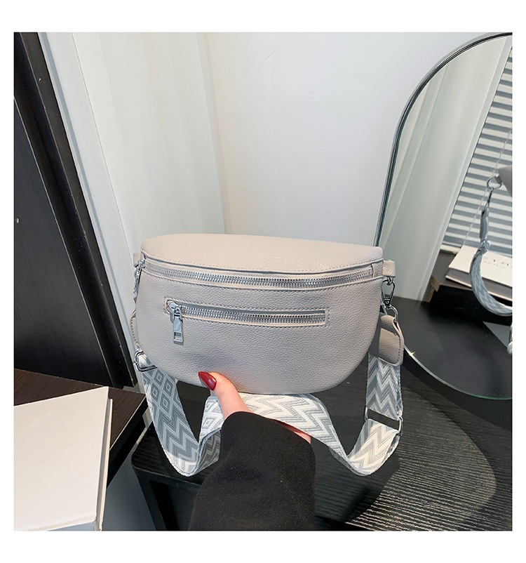 001 Cross-Border Chest For Women, New Fashionable Single Shoulder Versatile Large Capacity Saddle Trendy Waist Bag,_voghion.com