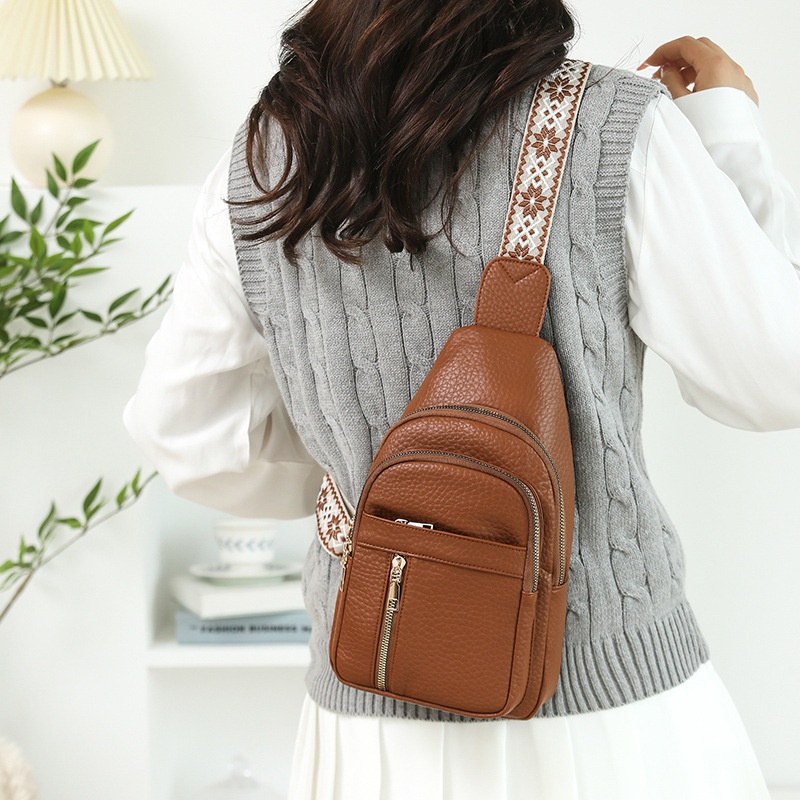 001 2025 Summer New Fashion Single Shoulder Crossbody Versatile PU Leather Large Capacity Casual Travel Women's Chest Bag_voghion.com
