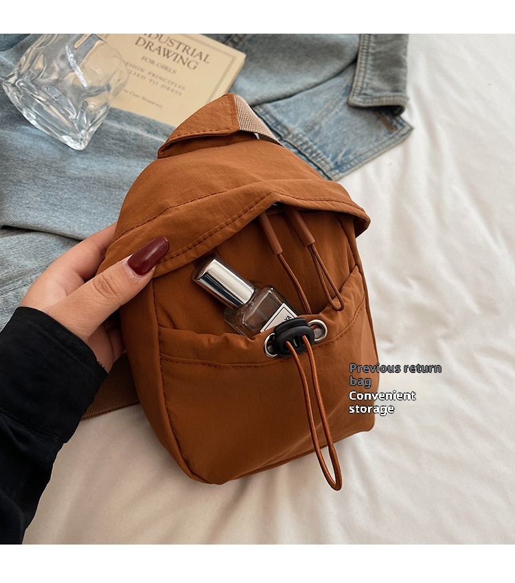 001 2025 Neue trendige modische Ruiying Damen kleine Outdoor-Schultertasche in Unifarben, wasserdicht_voghion.com
