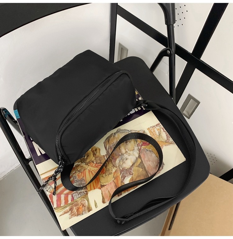 001 2024 Nuevo bolso bandolera pequeño y sencillo, estilo deportivo, informal y moderno de estilo coreano._voghion.com