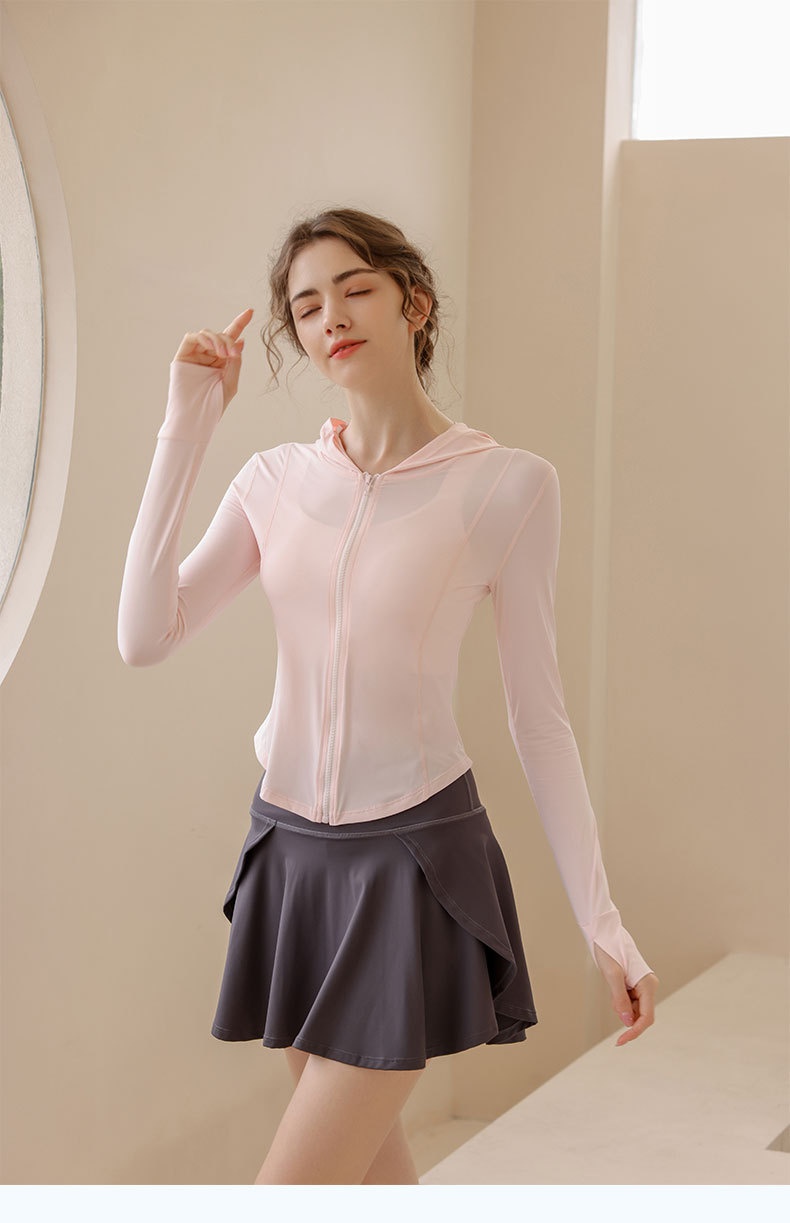 Giacca da yoga con cappuccio e protezione solare ActiveGo Slim Fit da donna, traspirante, in nylon e seta ghiacciata, con protezione UV_voghion.com