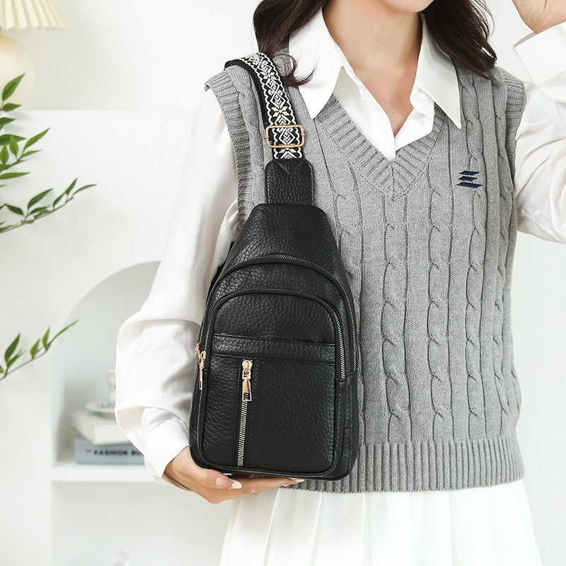 001 2025 Summer New Fashion Single Shoulder Crossbody Versatile PU Leather Large Capacity Casual Travel Women's Chest Bag_voghion.com