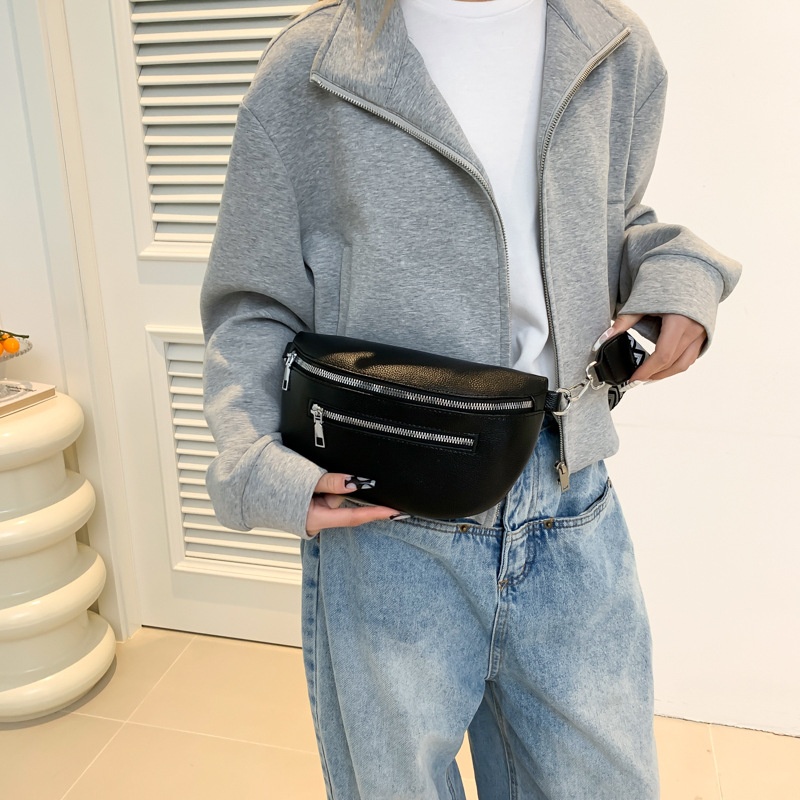 001 Cross-Border Chest For Women, New Fashionable Single Shoulder Versatile Large Capacity Saddle Trendy Waist Bag,_voghion.com