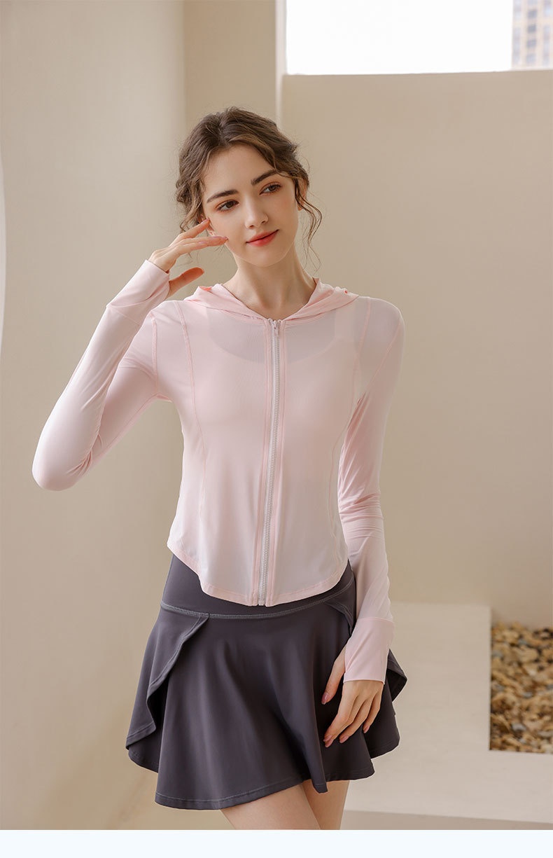 Giacca da yoga con cappuccio e protezione solare ActiveGo Slim Fit da donna, traspirante, in nylon e seta ghiacciata, con protezione UV_voghion.com