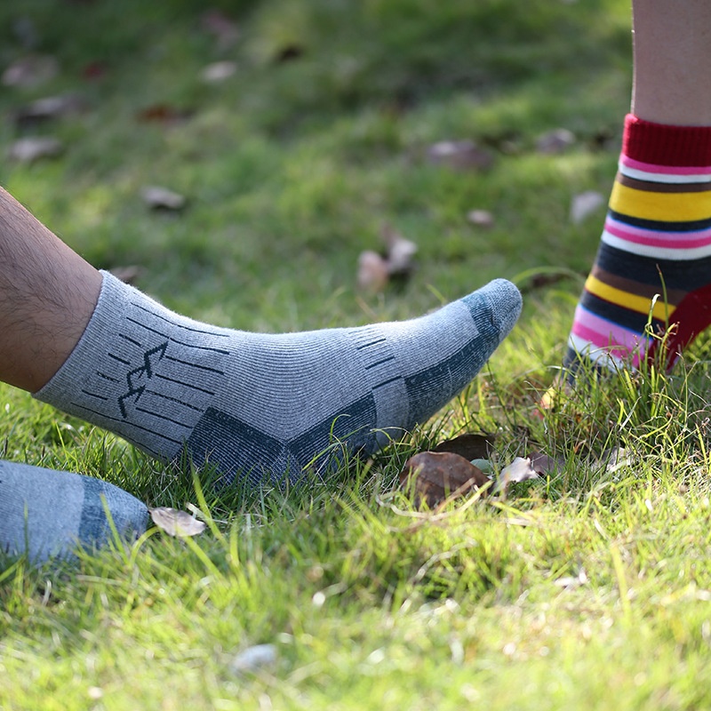 ActiveGo ActiveGo SANTO Men's Hiking Thickened Warm Outdoor Trekking Sweat-Absorbent Odor-Resistant Running Sports Socks_voghion.com