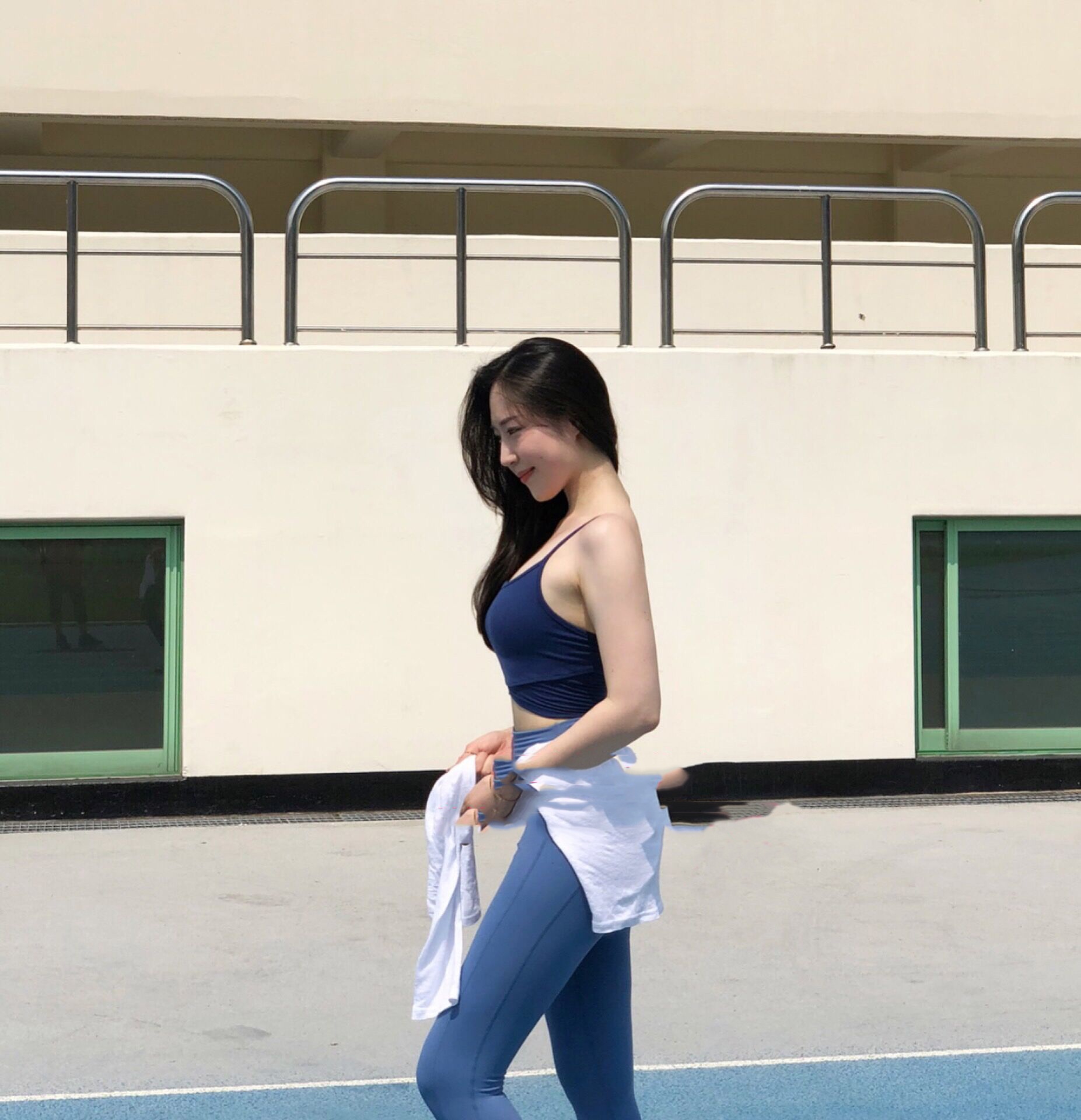 Débardeur ActiveGo Fresh Style à bretelles spaghetti et dos nu, taille haute, idéal pour le yoga, le fitness et la danse en extérieur._voghion.com