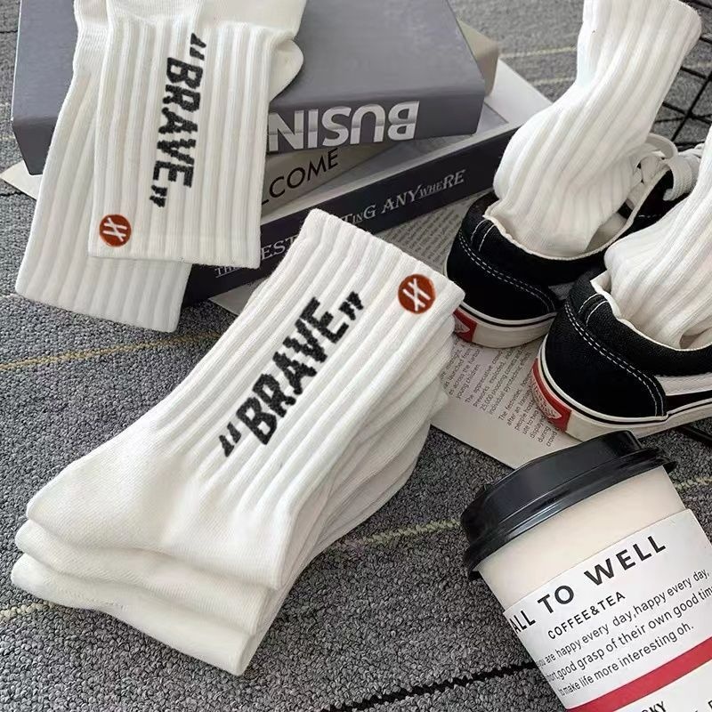 Chaussettes de sport ActiveGo Zhuji Summer Thin Letter mi-mollet pour homme, respirantes et absorbantes, idéales pour la course, la randonnée et le basketball._voghion.com
