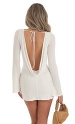 GraceChic Robe courte à sequins en maille transparente, col carré, manches longues et taille cintrée, style européen et américain, pour femme_voghion.com