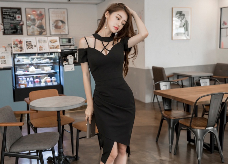 Robe une pièce moulante courte asymétrique à épaules dénudées, coupe ajustée, style coréen, idéale pour le printemps et l'été. Parfaite pour les soirées mondaines._voghion.com