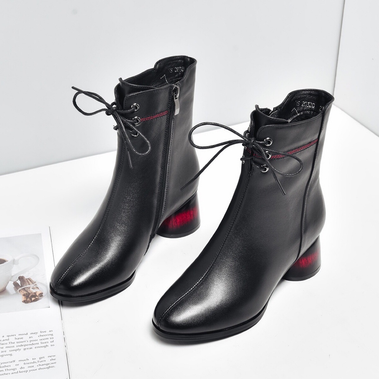 Bottes courtes ShoeVault en cuir véritable, collection automne-hiver 2023, style Martin, bout rond, talon épais, doublure polaire, pour femme._voghion.com