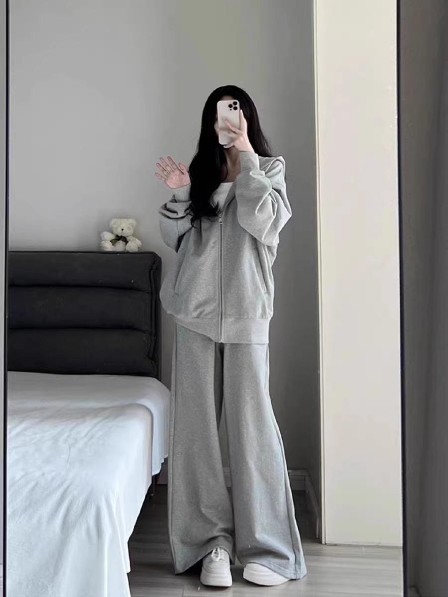001 2025 Nieuwe herfst-winter losse grijze sweatshirt met capuchon en wijde broek, tweedelige set voor dames_voghion.com