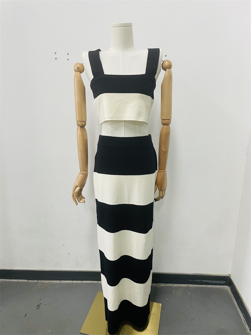 ChicShe Vêtements pour femmes transfrontaliers européens, américains et du Moyen-Orient, ensemble gilet et débardeur rayé en maille noir et blanc_voghion.com