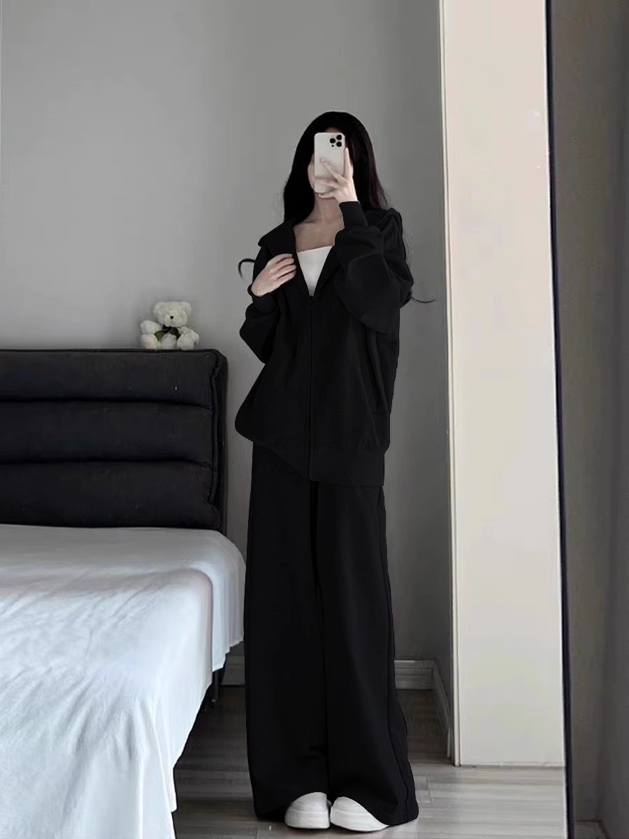 001 2025 Nieuwe herfst-winter losse grijze sweatshirt met capuchon en wijde broek, tweedelige set voor dames_voghion.com