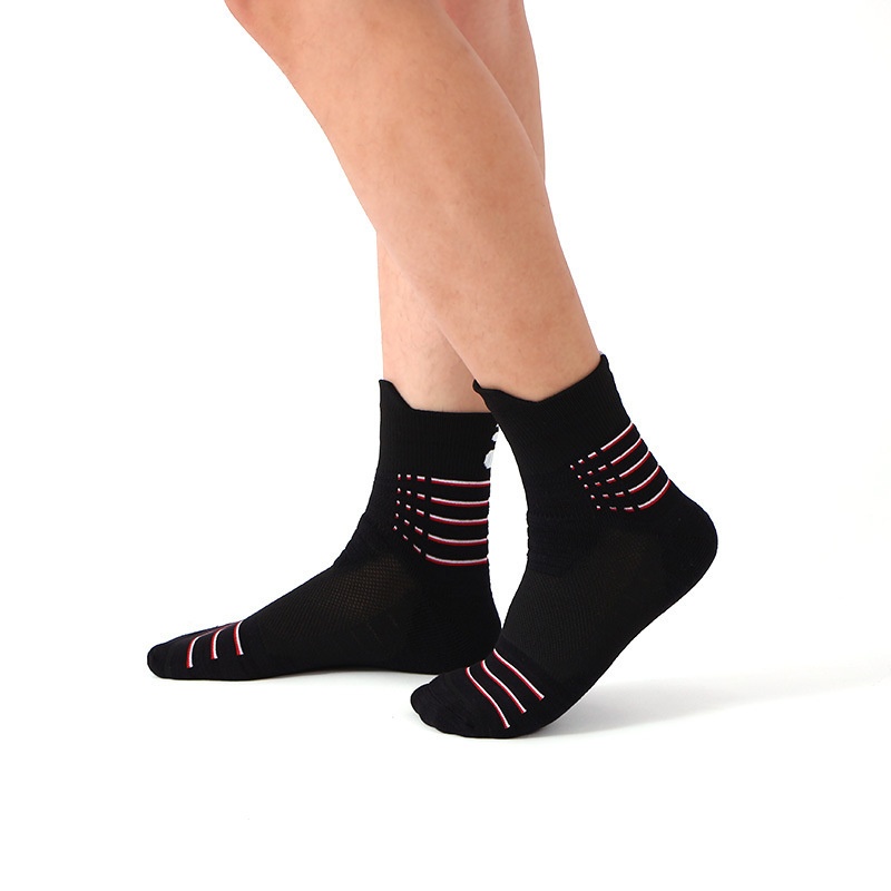 Chaussettes de sport ActiveGo pour homme, respirantes, en tissu éponge épais et rembourrées, idéales pour la course, le basketball, le cyclisme et la randonnée._voghion.com