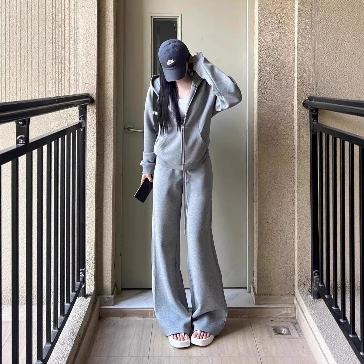 001 Dames sportkledingset herfst nieuwe Koreaanse stijl losse afslankende mode sweatshirt casual tweedelig hardlooptrend_voghion.com