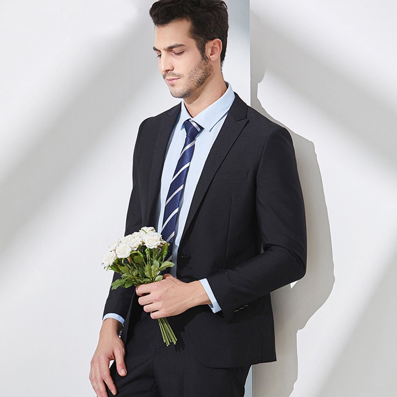 Costume sur mesure pour jeune homme de grande taille, idéal pour les jeunes professionnels. Costume de mariage pour marié, modèle 1828._voghion.com