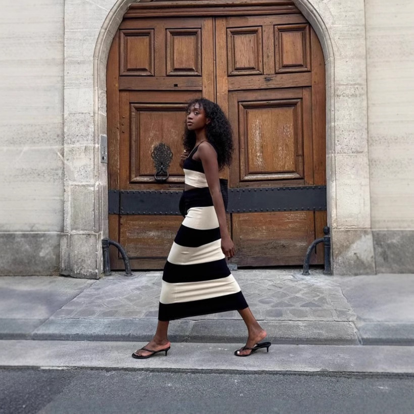 ChicShe Vêtements pour femmes transfrontaliers européens, américains et du Moyen-Orient, ensemble gilet et débardeur rayé en maille noir et blanc_voghion.com