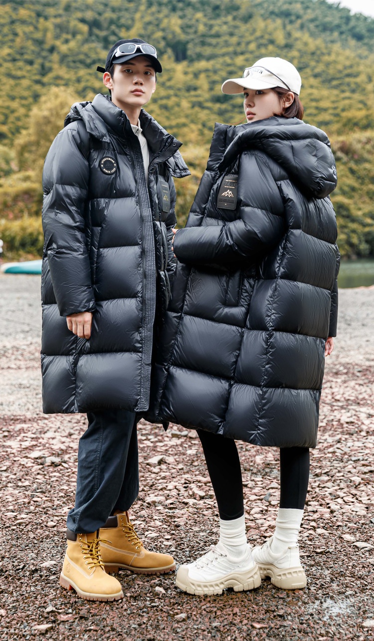 ChicShe Minus 40 Grad Nordosten Schwarz Gold Paar Daunenjacke Unisex Warm Kapuze Extrem Kalt Lang und Kurz Modischer Mantel_voghion.com