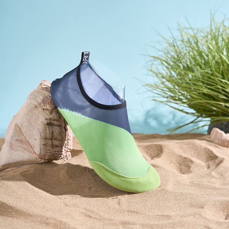 ActiveGo Factory Direct Beach Shoes For Men And Women, Yoga Socks, Water Soft Shoes, Non-Slip, Cut-Resistant, Barefoot_voghion.com