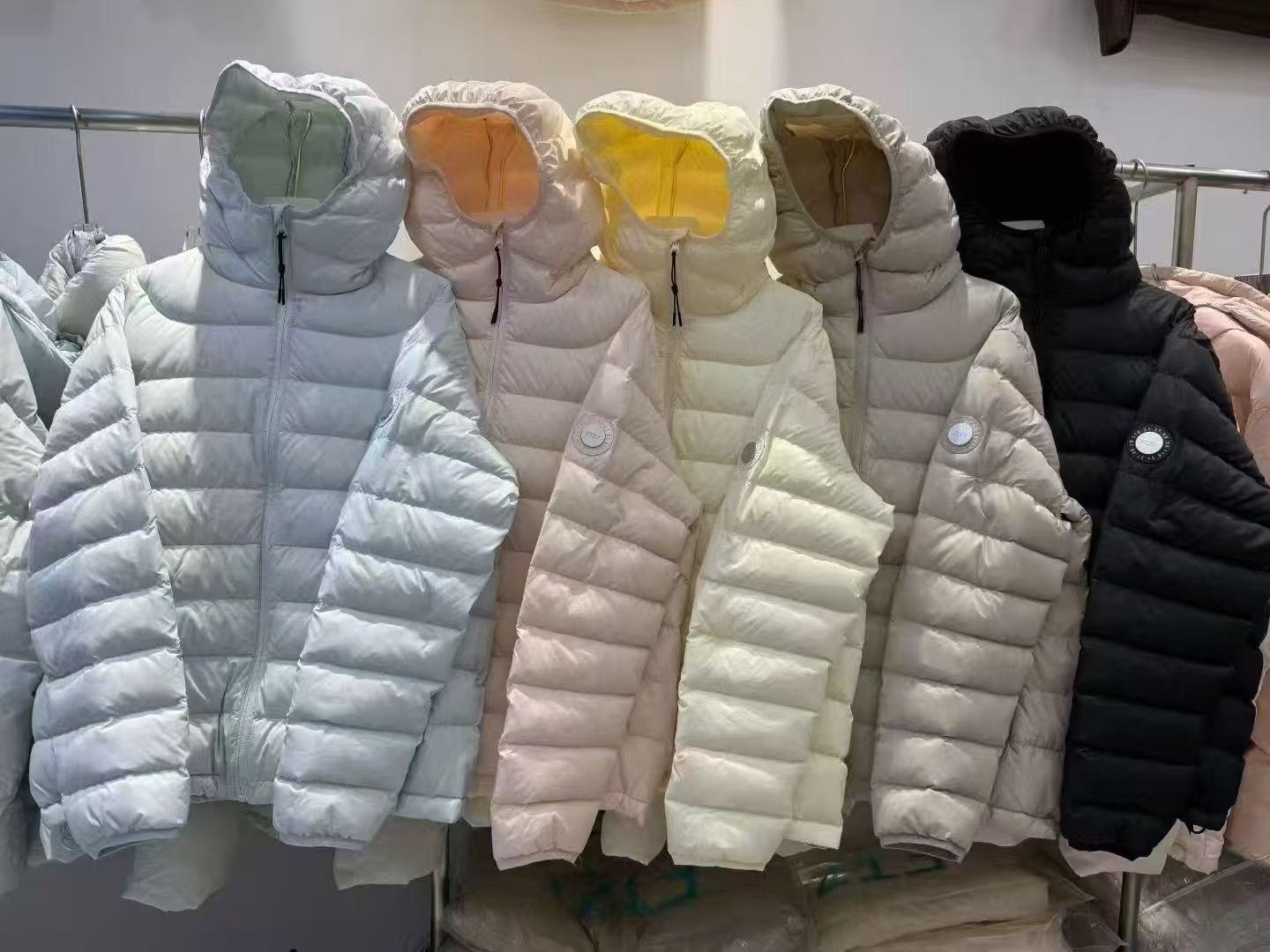 ChicShe Autumn Winter Jacket For Men And Women Couples 90% Duck Down Simple Ribbed Fashion Thin Slim Fit Hooded Warm Coat_voghion.com