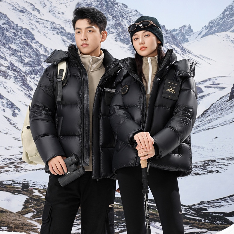 ChicShe Minus 40 Grad Nordosten Schwarz Gold Paar Daunenjacke Unisex Warm Kapuze Extrem Kalt Lang und Kurz Modischer Mantel_voghion.com
