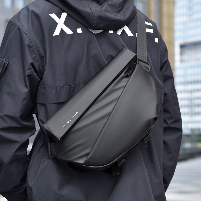 001 Crossbody Sports Functional Chest Workwear Trendy Brand Cycling Messenger Shoulder Bag Men's Backpack_voghion.com