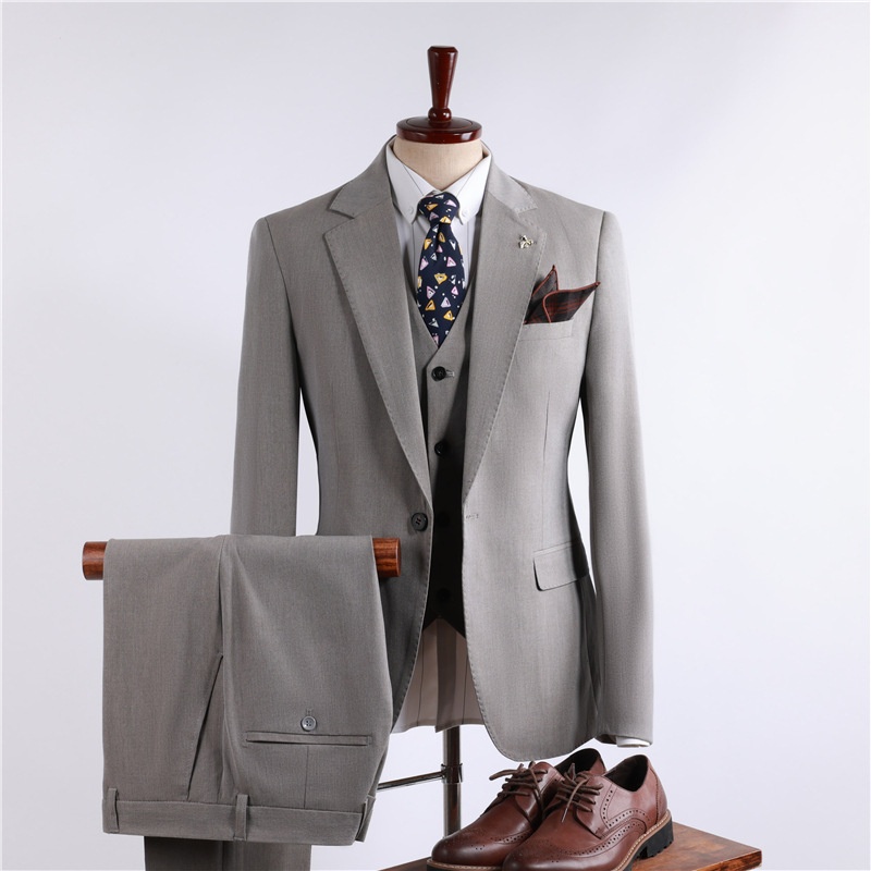 Abito da uomo slim fit professionale, da sposo, da lavoro, antipiega, stile business, blazer piccolo_voghion.com