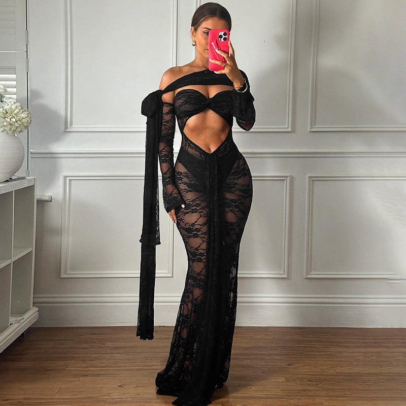 Robe bustier sexy à manches longues en dentelle GraceChic Q25DS073 INS, style européen et américain, collection été 2025._voghion.com