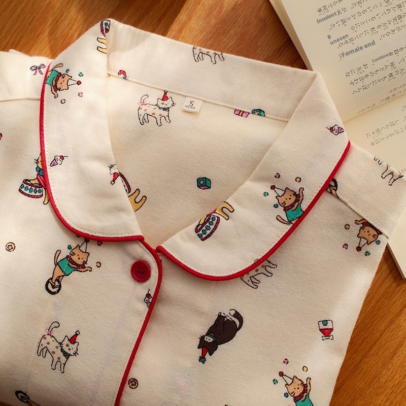 ChicShe Circus 69 – Japanischer Pyjama für Damen, Frühlings- und Winter-Homewear-Set aus gebürsteter Baumwolle mit Cartoon-Motiven_voghion.com