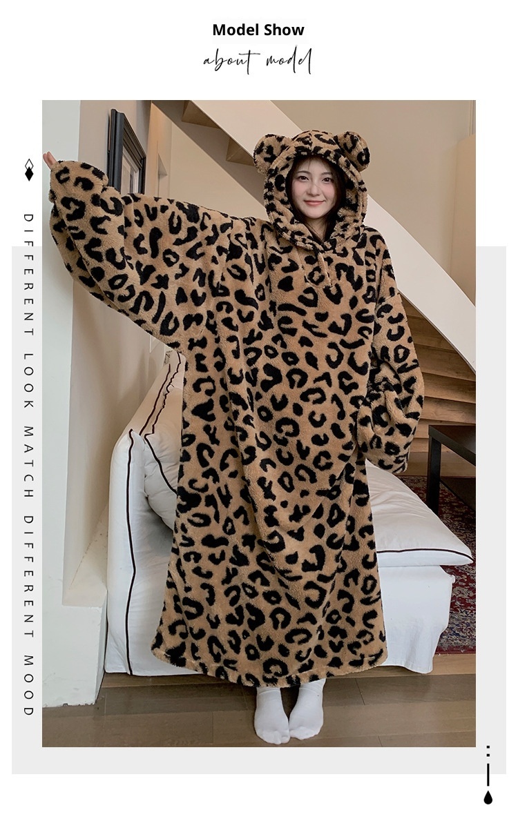 ChicShe Cross-Border Women's Winter New Thickened Flannel Hooded Nightgown European And American Style Plus Size Loose Warm_voghion.com