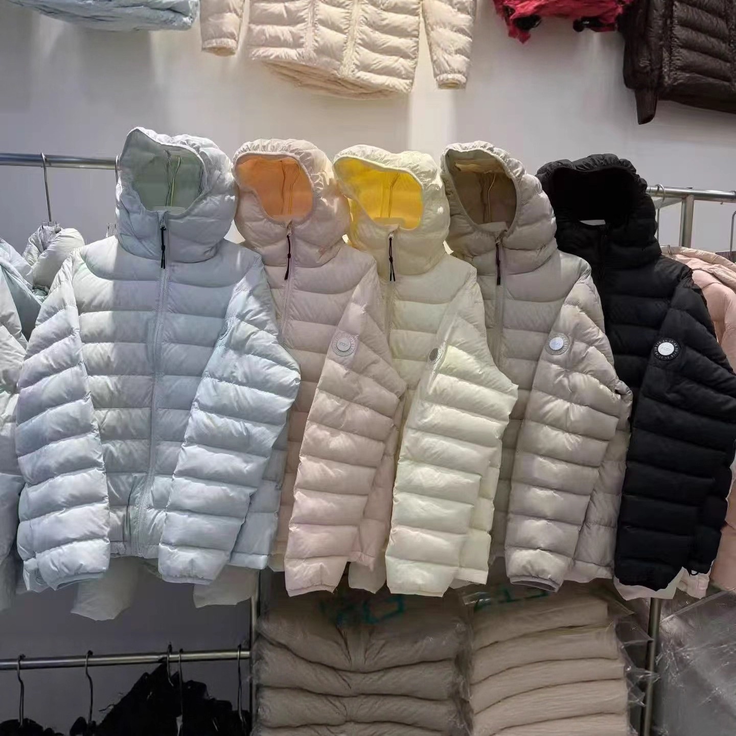 ChicShe Autumn Winter Jacket For Men And Women Couples 90% Duck Down Simple Ribbed Fashion Thin Slim Fit Hooded Warm Coat_voghion.com