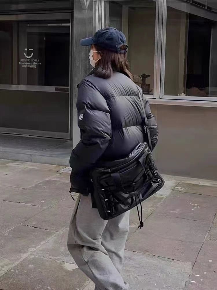 ChicShe 2025 New Down Jacket For Women, Short Stand Collar, White Duck Down, Thickened, Unisex Couple Puffer Jacket, Winter Coat_voghion.com