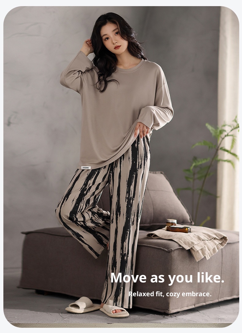 ChicShe Women's Cotton Long Sleeve Round Neck Pullover Simple Casual New Home Wear Set With Built-in Chest Pads For Spring And_voghion.com