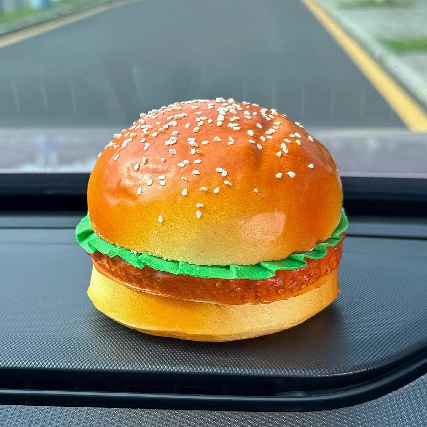 Decorazione della coda dell'auto Simulazione creativa Hamburger Moto elettrica Interno Bagagliaio Tetto Esterno Personalizzato_voghion.com