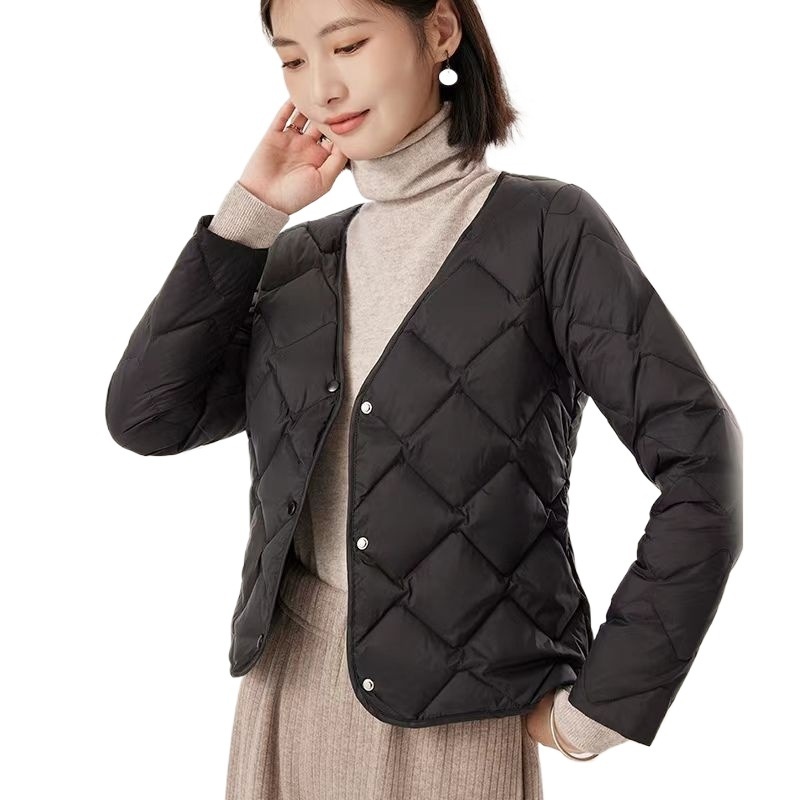 ChicShe 2025 Autunno Inverno Nuovo Piumino d'oca da donna Vestibilità slim Versatile Intimo Manica lunga Strato di base Cappotto caldo_voghion.com