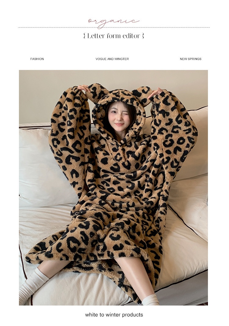 ChicShe Cross-Border Women's Winter New Thickened Flannel Hooded Nightgown European And American Style Plus Size Loose Warm_voghion.com