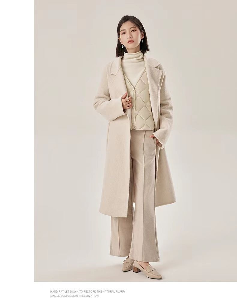 ChicShe 2025 Autunno Inverno Nuovo Piumino d'oca da donna Vestibilità slim Versatile Intimo Manica lunga Strato di base Cappotto caldo_voghion.com