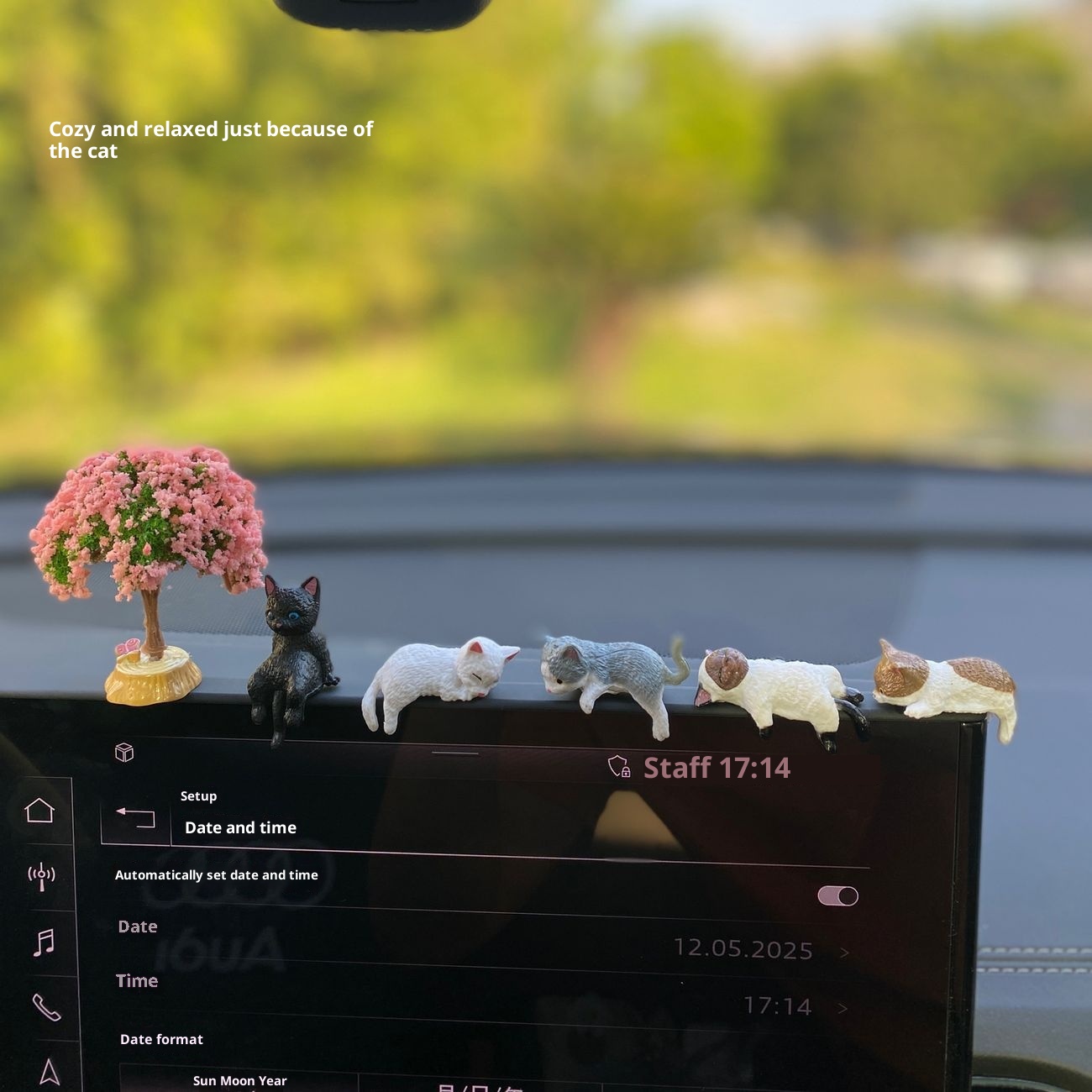 Niedliche Katzenornament-Kreation, trendige Armaturenbrettdekoration für den Autoinnenraum_voghion.com