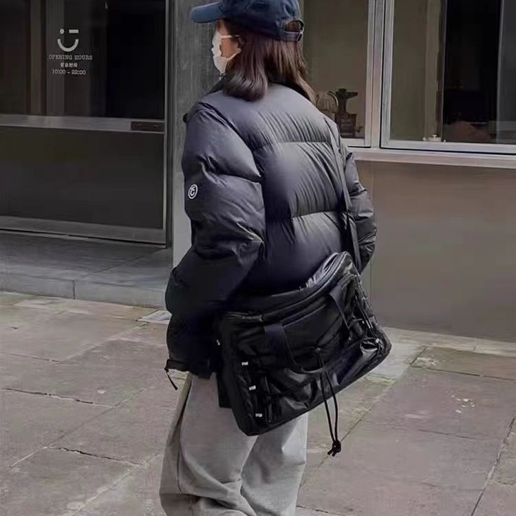 ChicShe 2025 New Down Jacket For Women, Short Stand Collar, White Duck Down, Thickened, Unisex Couple Puffer Jacket, Winter Coat_voghion.com