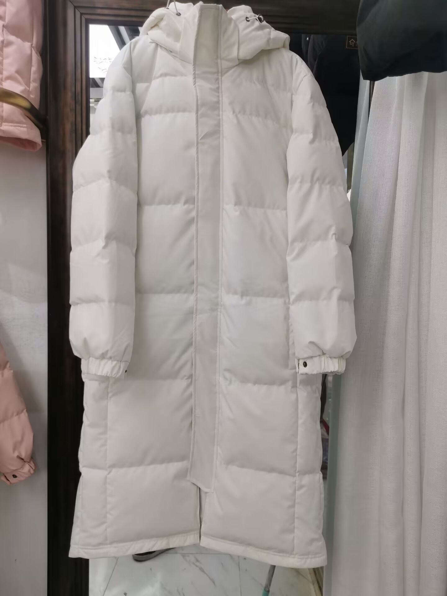 ChicShe Lange Jacke für Damen 2025 – Neue Winterkollektion: Dicke, warme und hochwertige Daunenjacke für Paare in Weiß_voghion.com